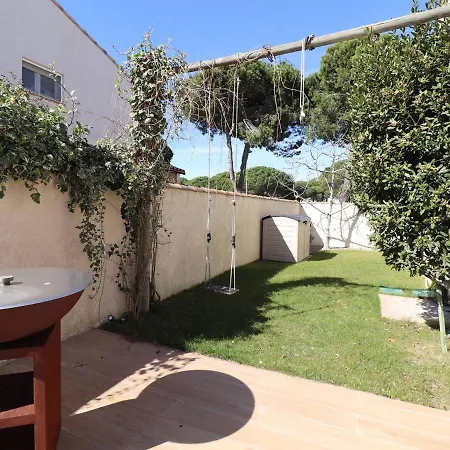 A Port Camargue : Piscine Privee, Jardin, Clim, Wi-fi, Parking, Proche Et Casino - Fr-1-307-226 Le Grau-du-Roi