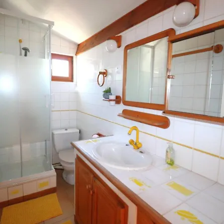 Villa à Port Camargue : Piscine Privée, Jardin, Clim, Wi-fi, Parking, Proche Et Casino - Fr-1-307-226 Le Grau-du-Roi