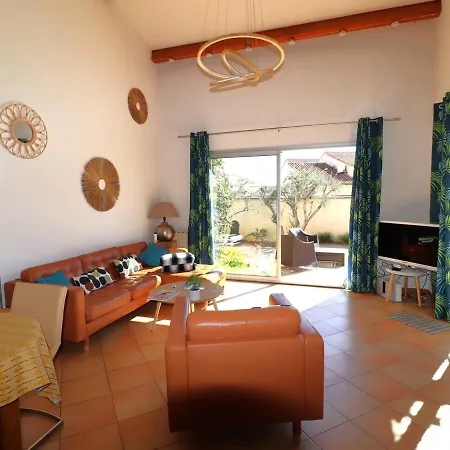 A Port Camargue : Piscine Privee, Jardin, Clim, Wi-fi, Parking, Proche Et Casino - Fr-1-307-226 Villa Le Grau-du-Roi