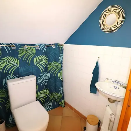 Villa à Port Camargue : Piscine Privée, Jardin, Clim, Wi-fi, Parking, Proche Et Casino - Fr-1-307-226
