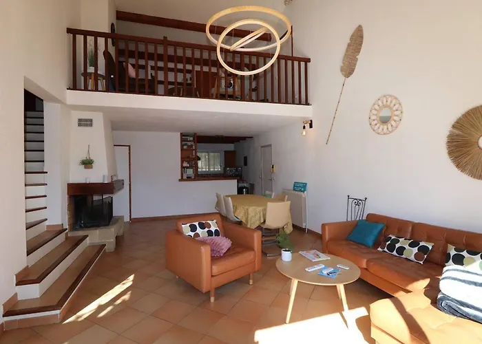 Villa A Port Camargue : Piscine Privee, Jardin, Clim, Wi-fi, Parking, Proche Et Casino - Fr-1-307-226 Le Grau-du-Roi