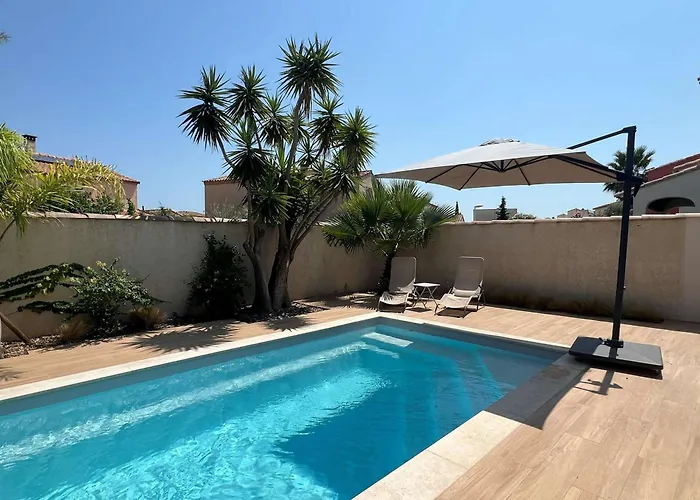 A Port Camargue : Piscine Privee, Jardin, Clim, Wi-fi, Parking, Proche Et Casino - Fr-1-307-226 * Le Grau-du-Roi
